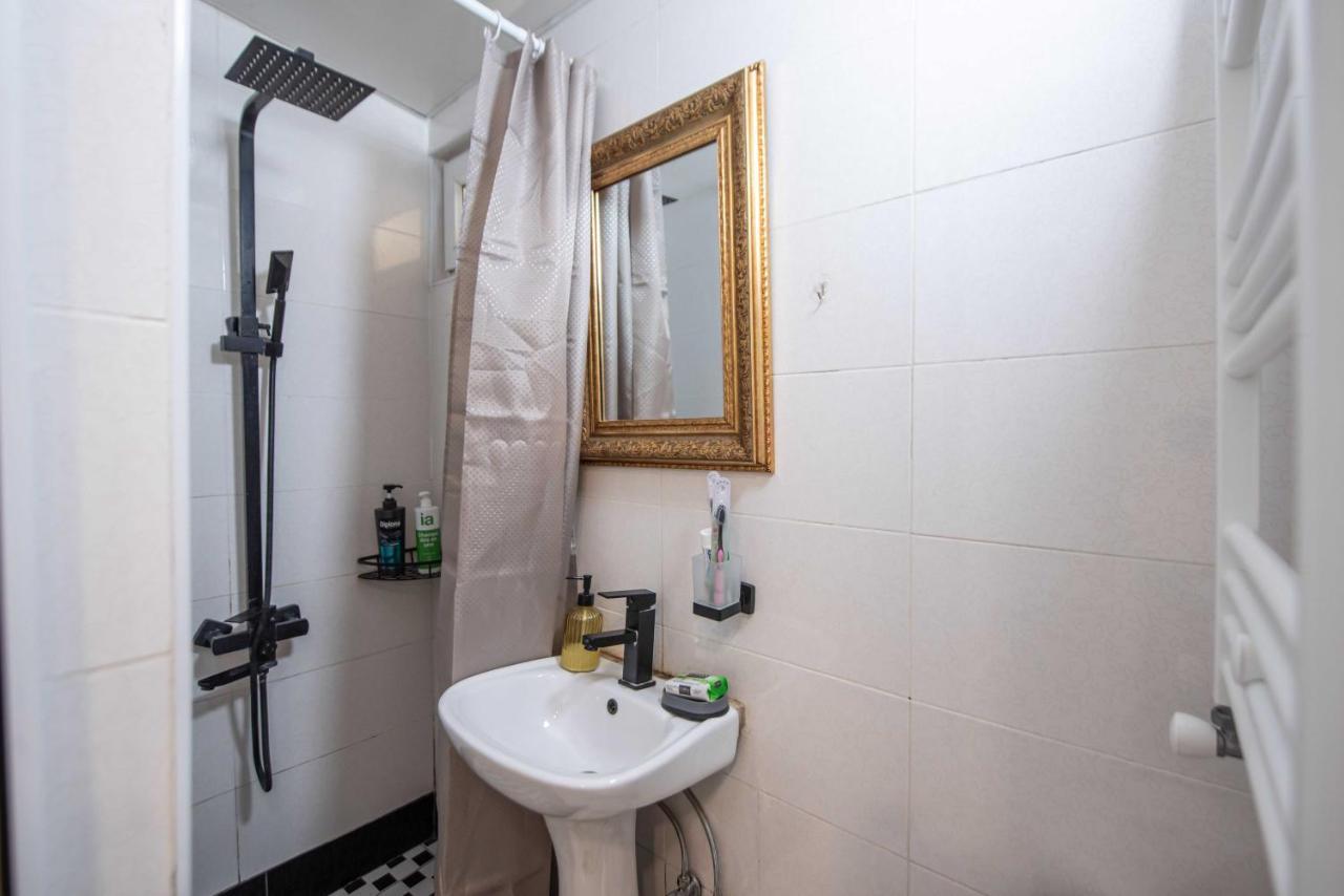 Old Town-Booking Apartment ティビリシ エクステリア 写真