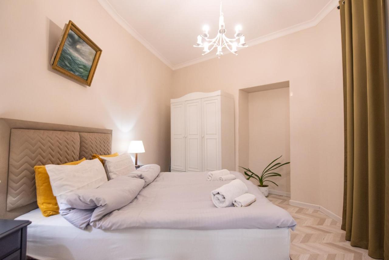 Old Town-Booking Apartment ティビリシ エクステリア 写真