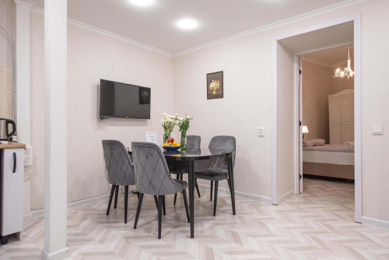 Old Town-Booking Apartment ティビリシ エクステリア 写真